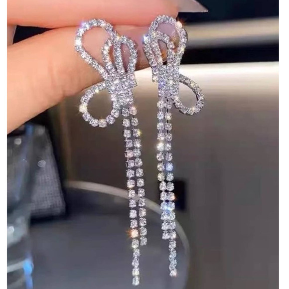 NEW Earrings Clear Rhinestone Bow 4" Tassel Dangle drop stud Post trendy JA006 - Picture 2 of 3